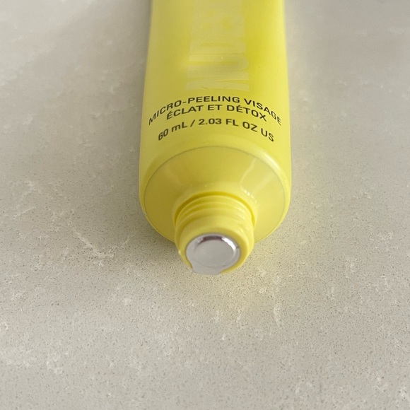 Lemon Aid Detox & Glow Micro Peel 60ml - Picture 2 of 3